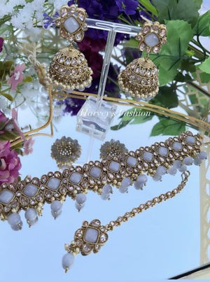 MANYA Choker Set