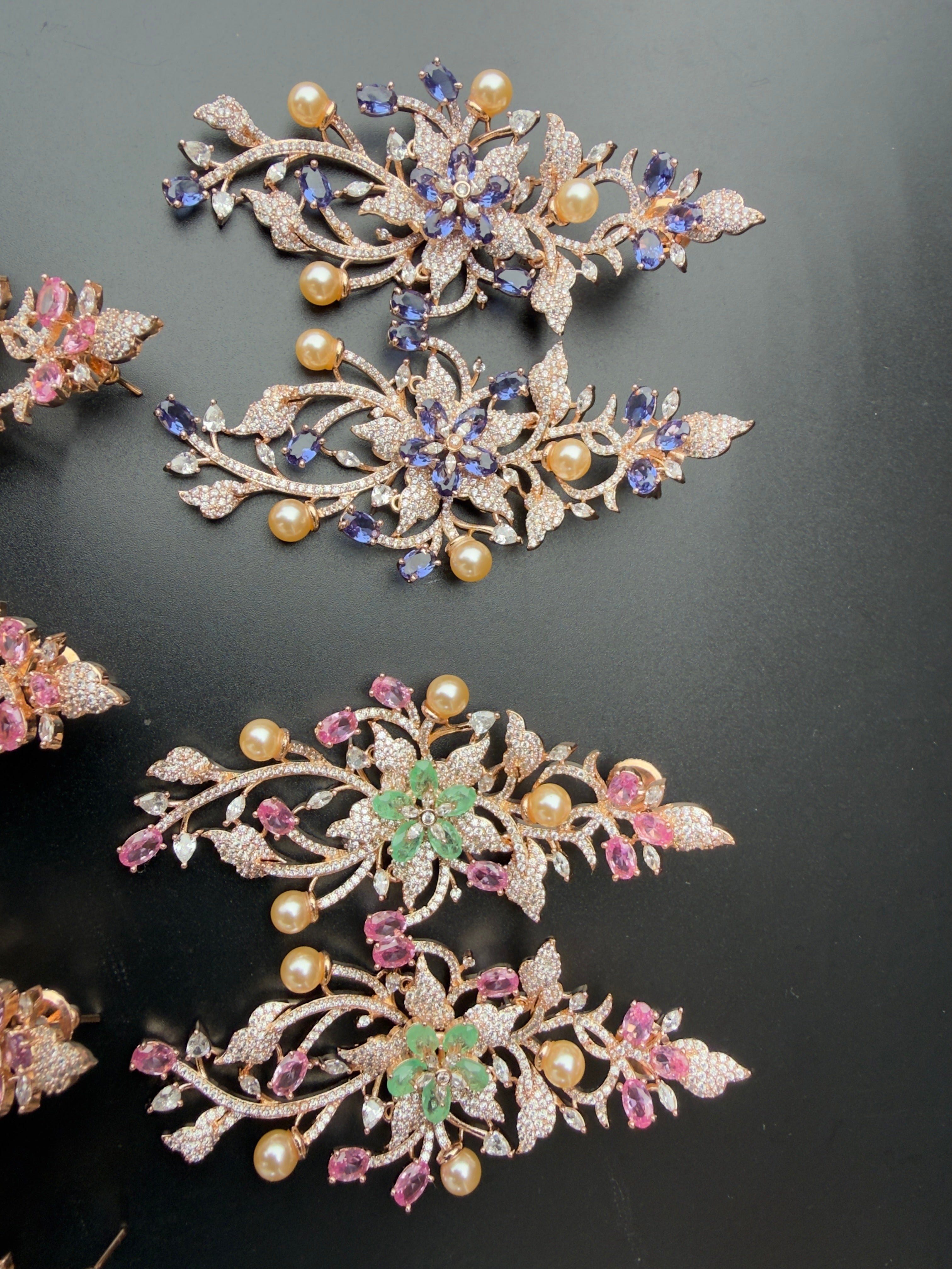 Light weight premium quality earrings