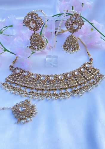 Party Choker Set