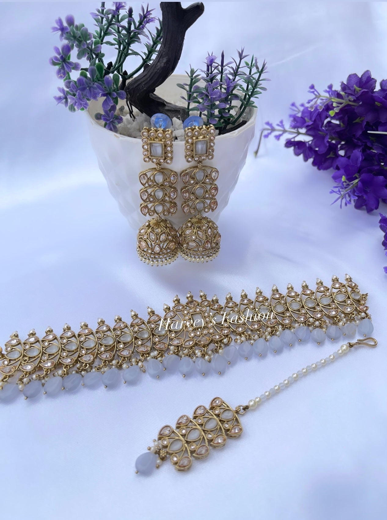 Riya Grey Choker Set