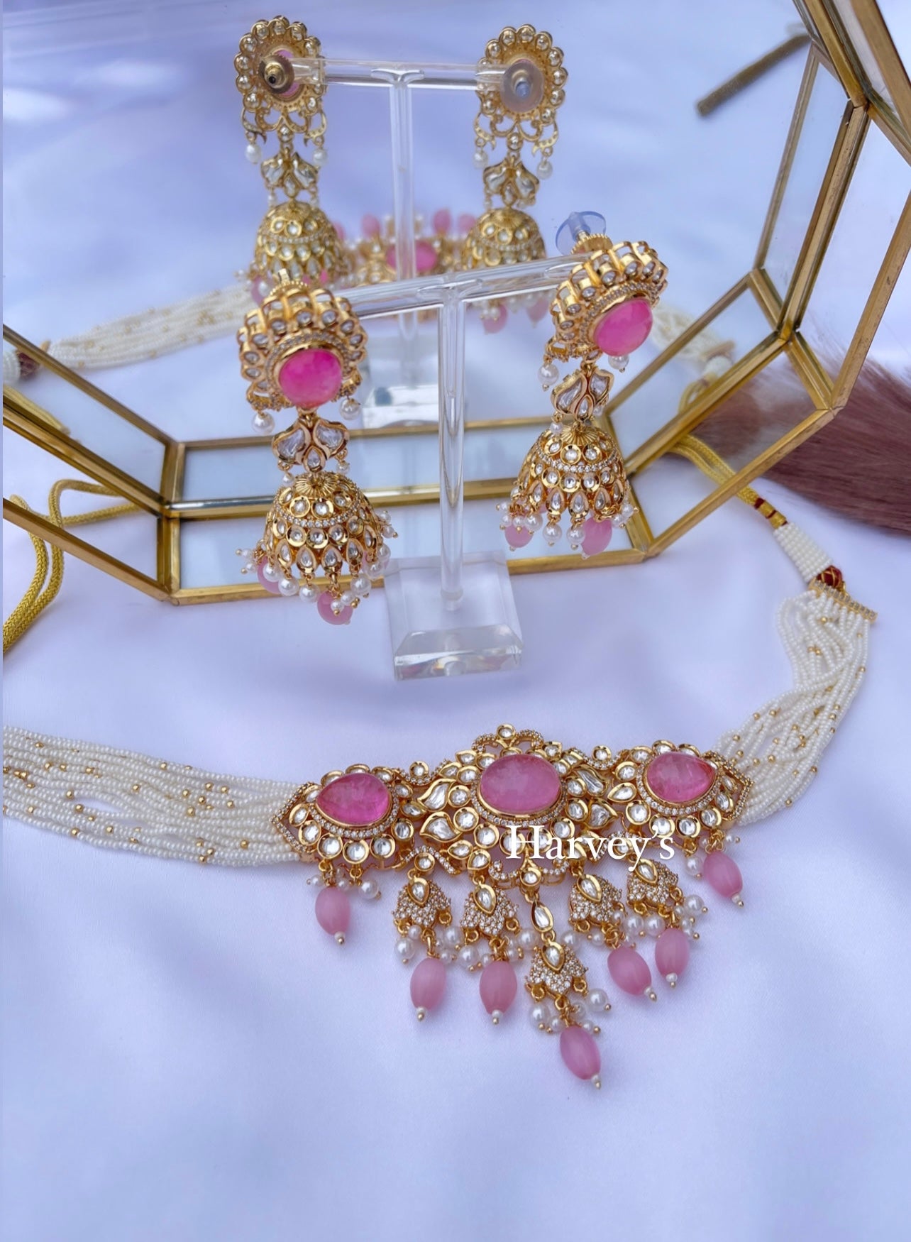 Reet Pink Uncut Choker Set