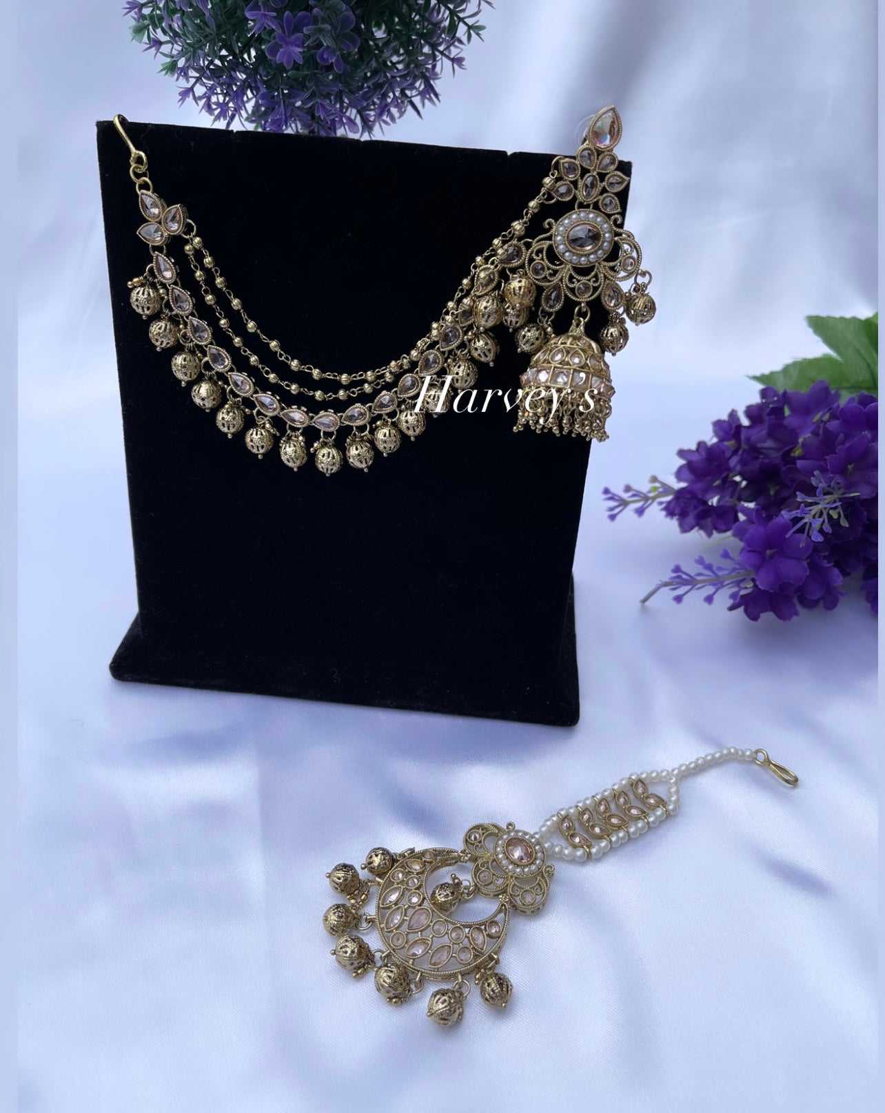 Reet Gold Jhumke With Sahara