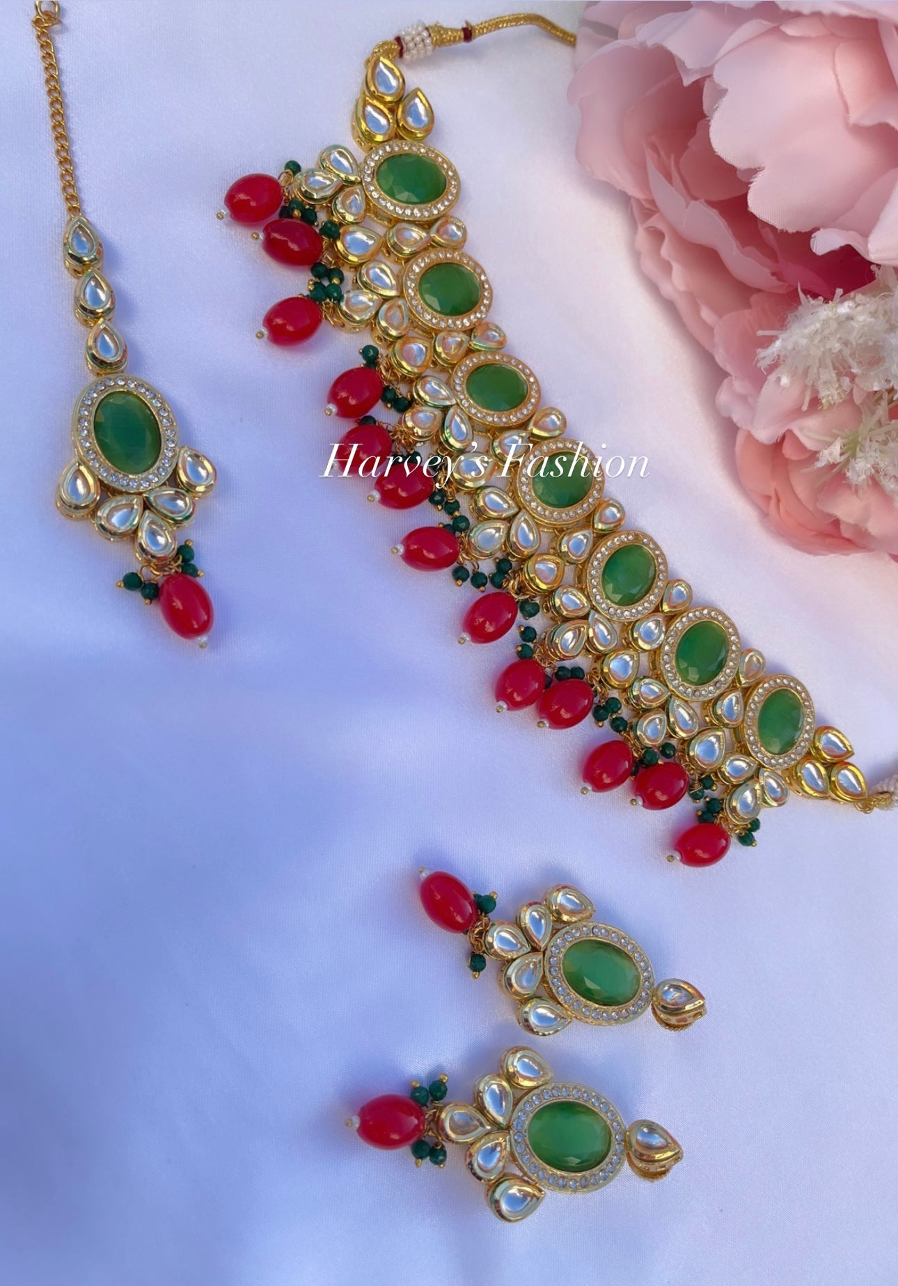 Anjali Red/Green Choker Set