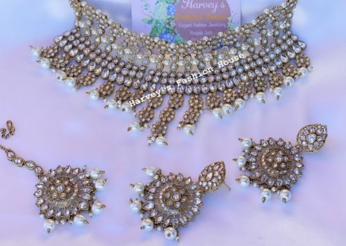 Gold White Choker Set