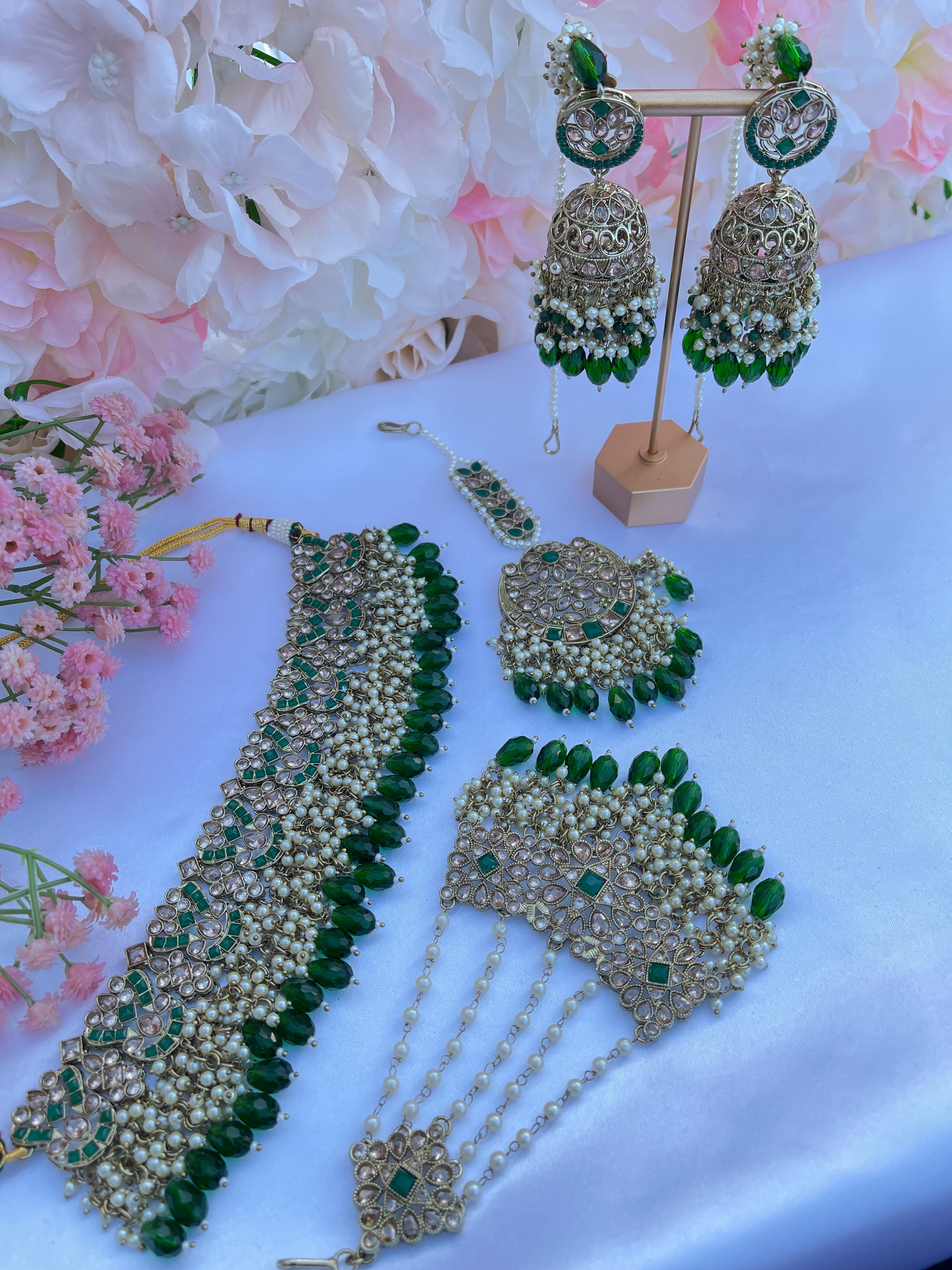 Neeru Green Set
