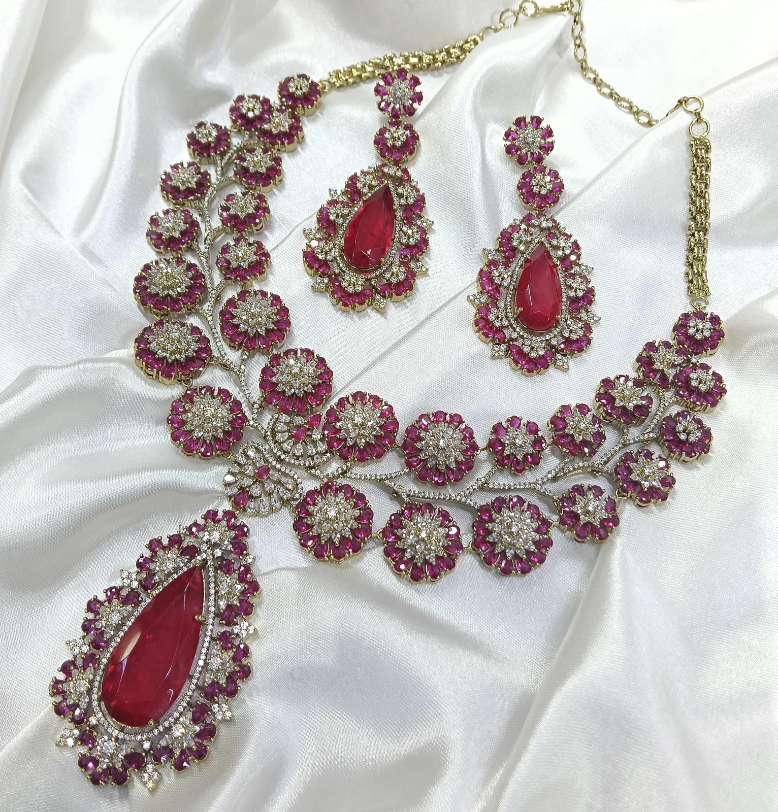 Sofia necklace set