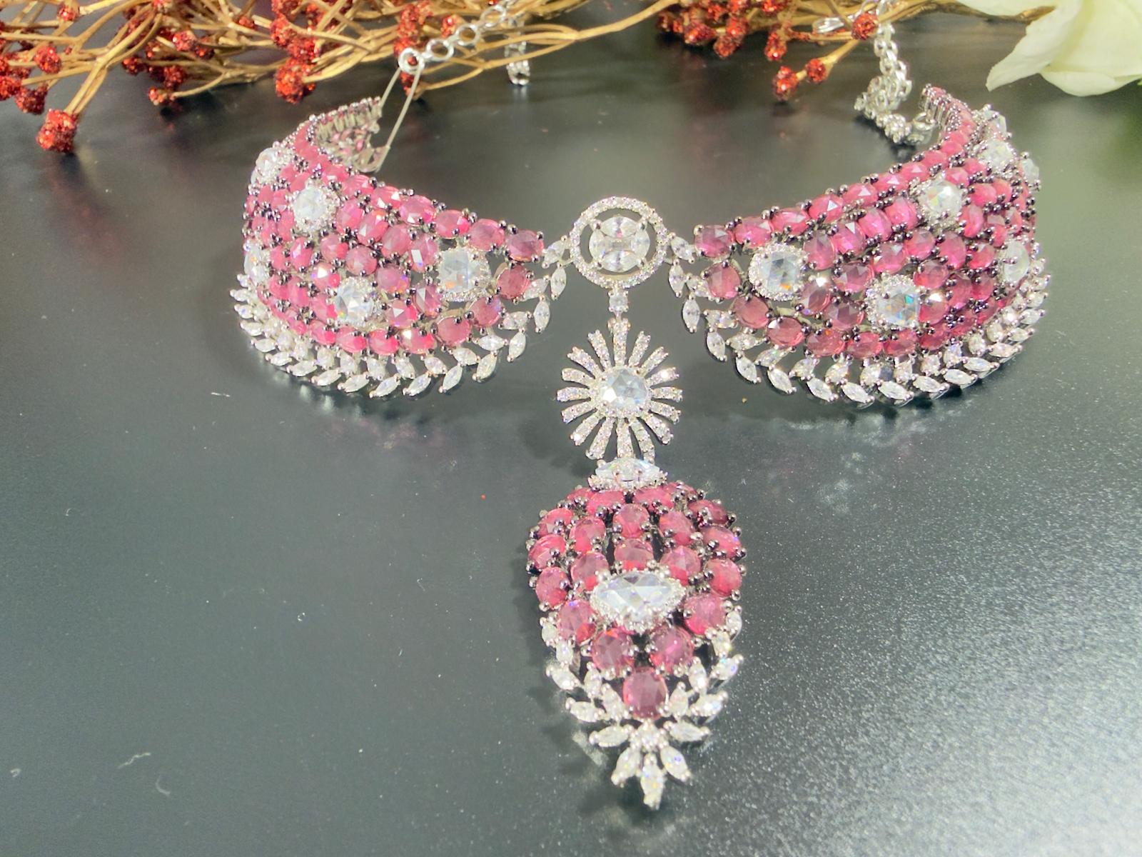 Premium rose cut stone necklace set