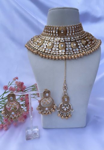 Gold Kundan Set