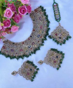 Harveer Necklace Set