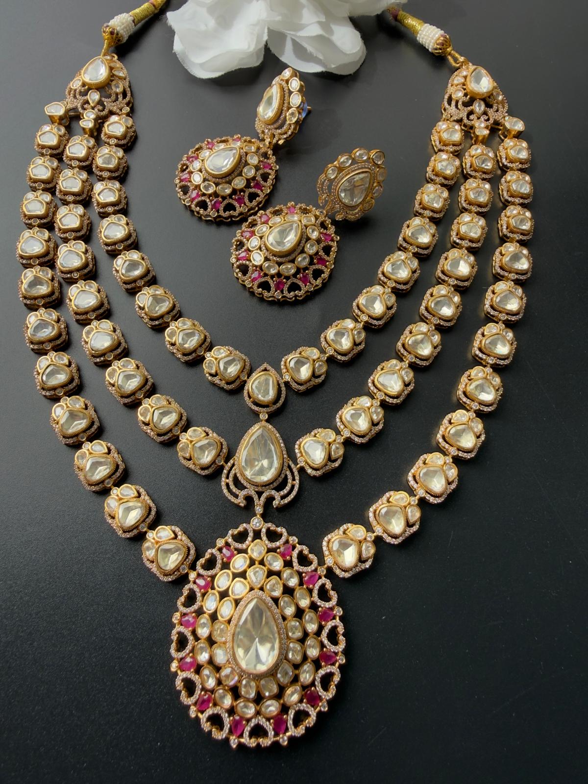 Premium quality moissanite set