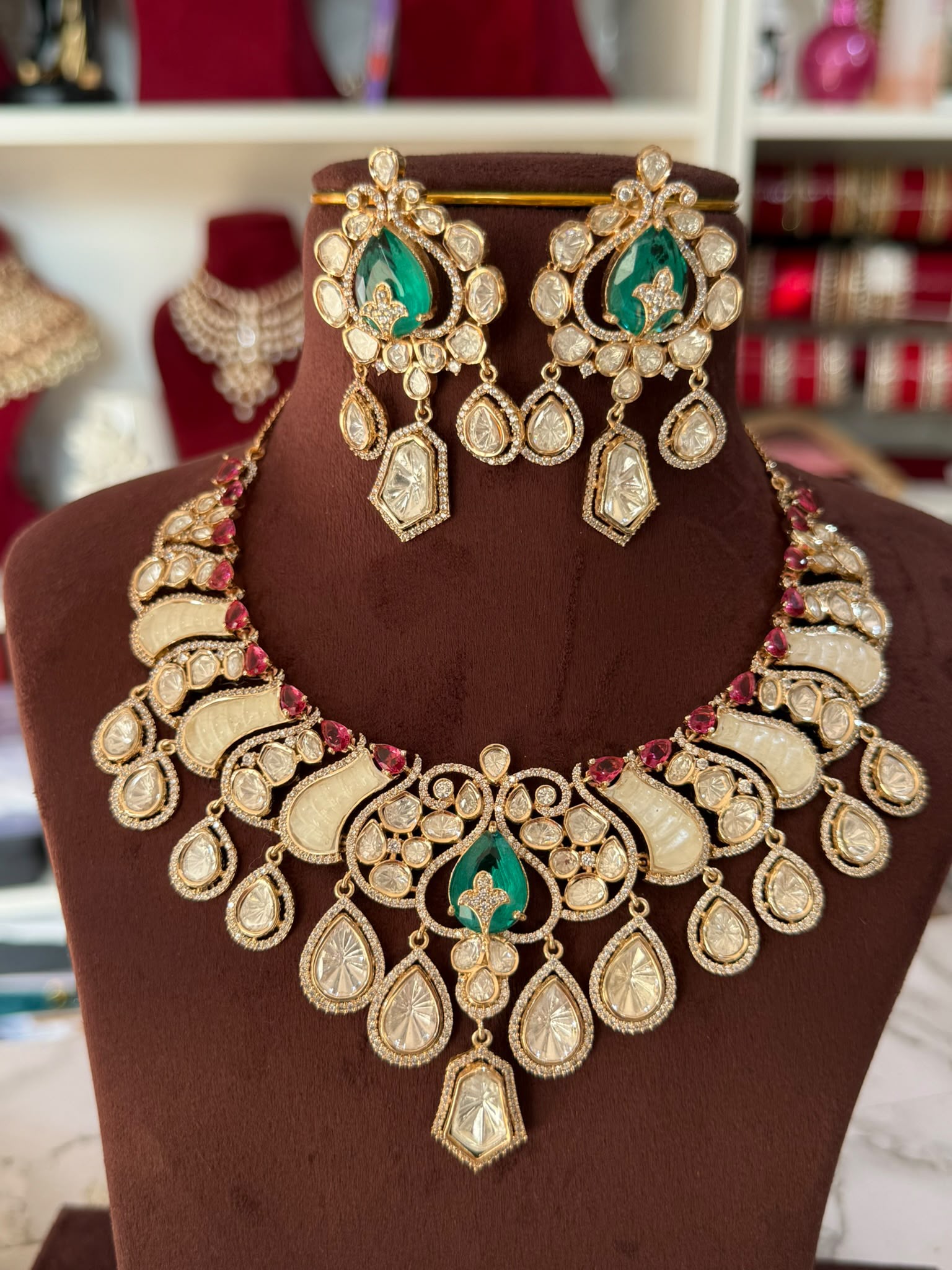 Kundan necklace set