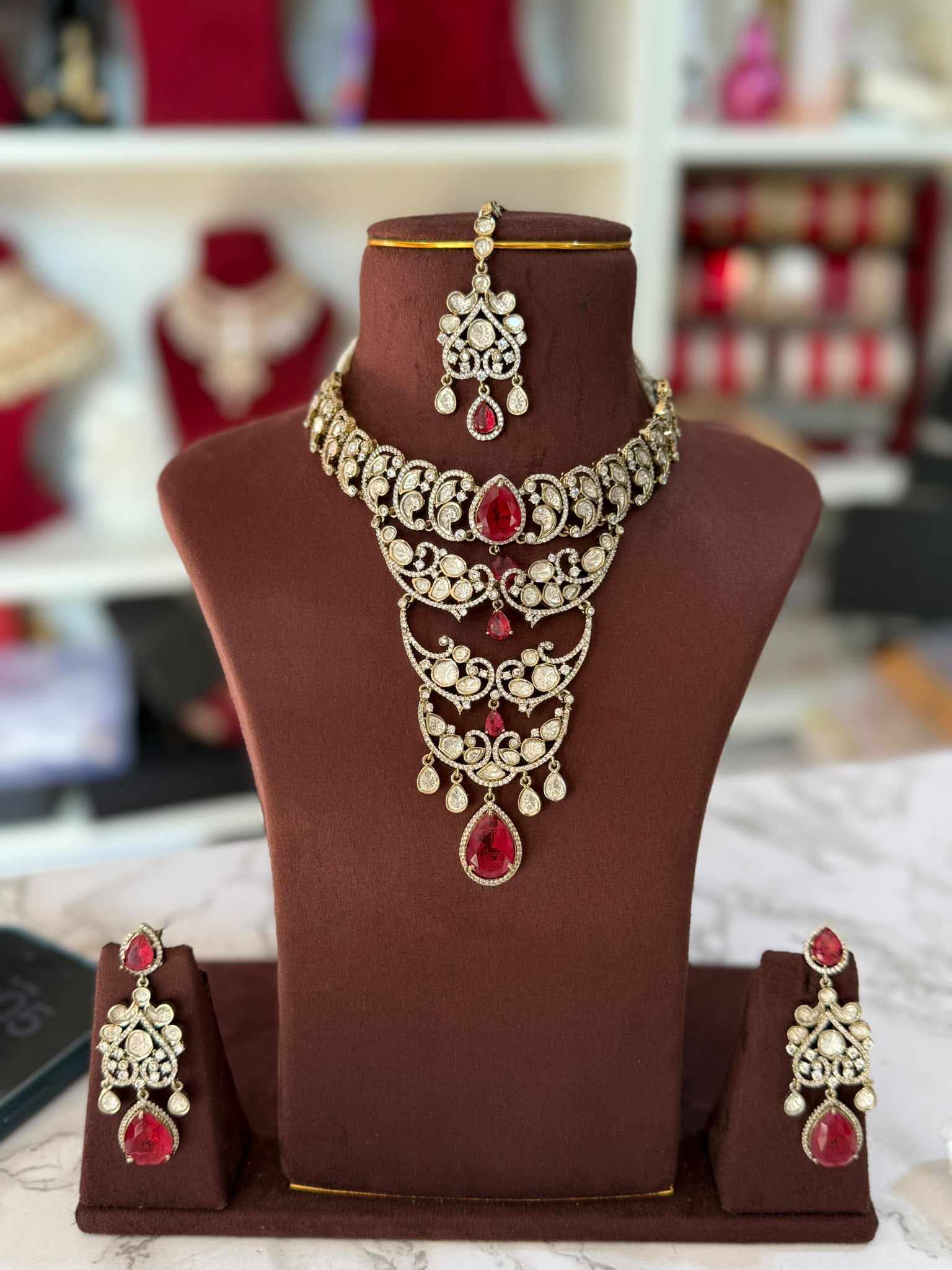 Kundan necklace set