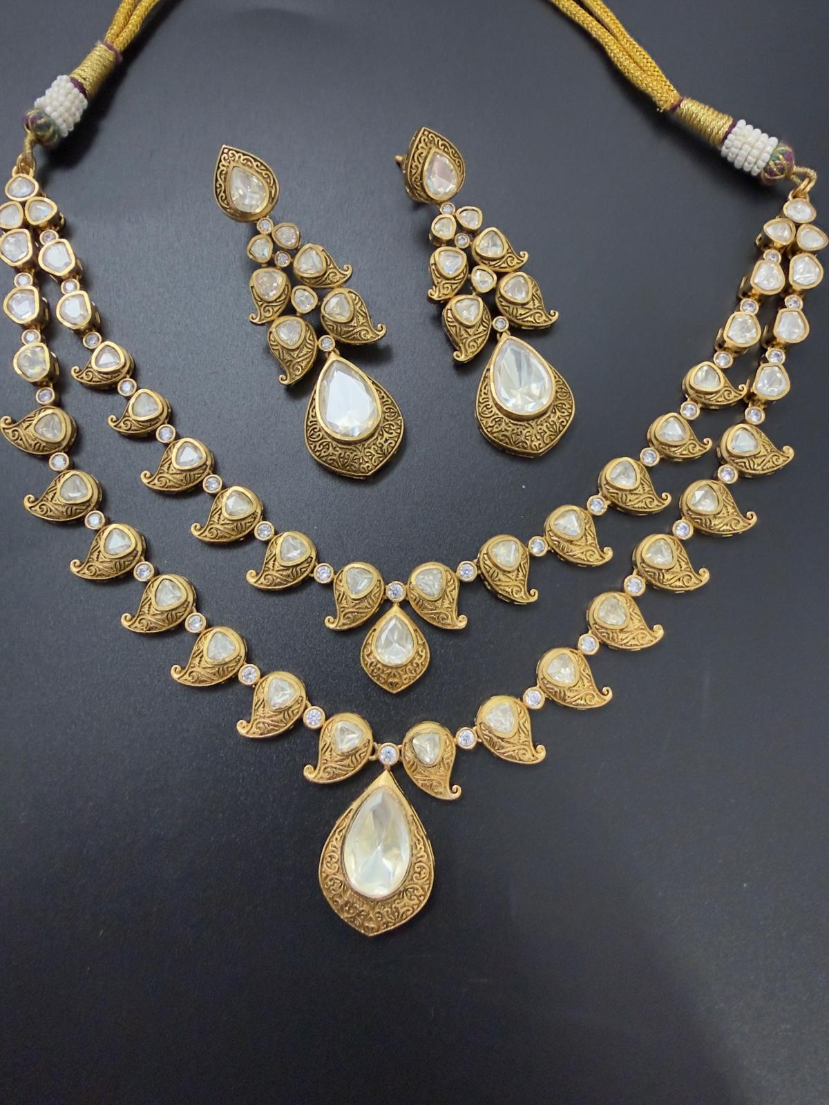 Premium quality moissanite set